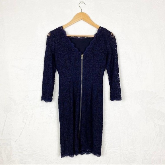 Cache Navy Blue Fitted Lace Mini Dress 0 - Picture 9 of 10